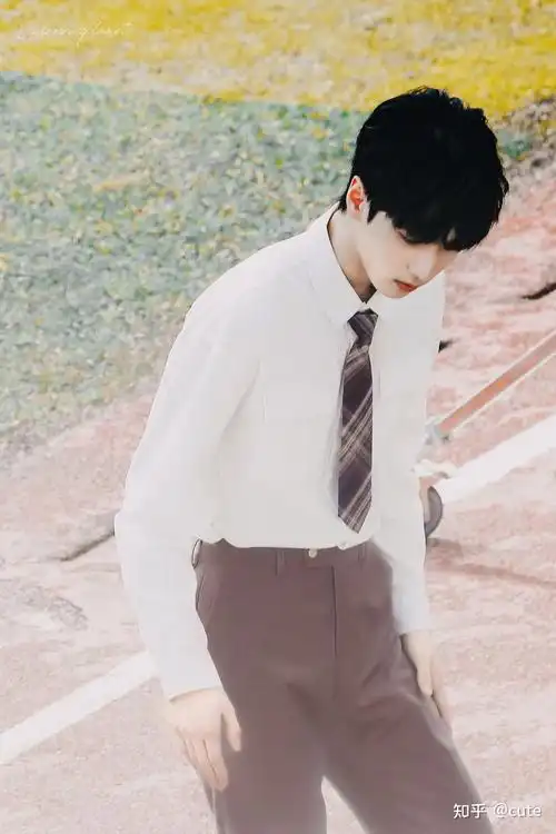 严浩翔|五分钟安利计划 - 知乎