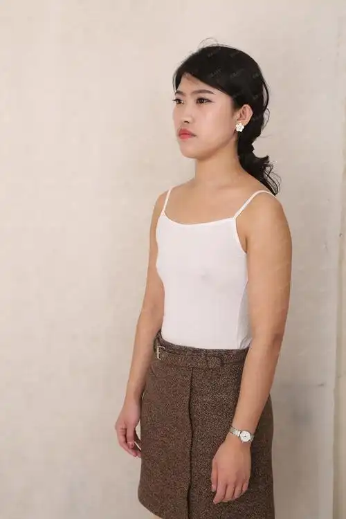 一直想做个隆胸,让自己的胸部2次发育!