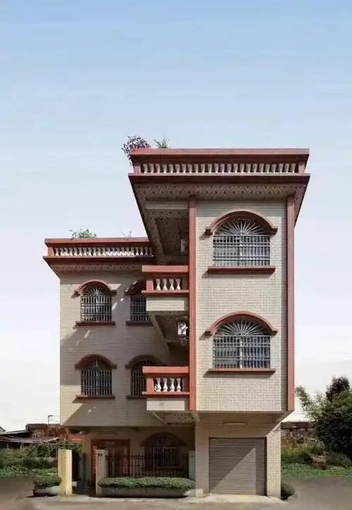 说个笑话:大学的时候广州一位同学说自己来自于农村,宿舍的人以为他家