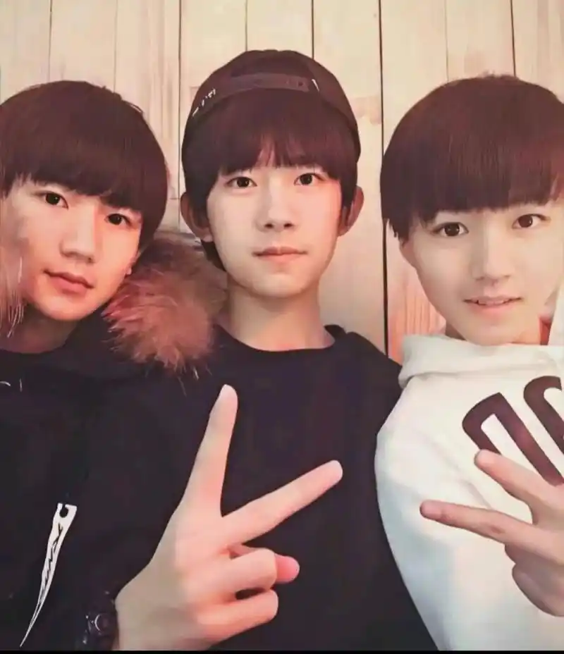 tfboys#早期照片 - 抖音