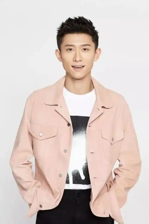 专访张一山从刘星到余罪用十二年时间证明小鲜肉也是实力派