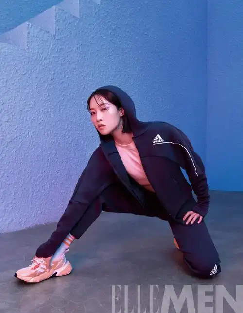 蓝盈莹运动风性感写真图片23