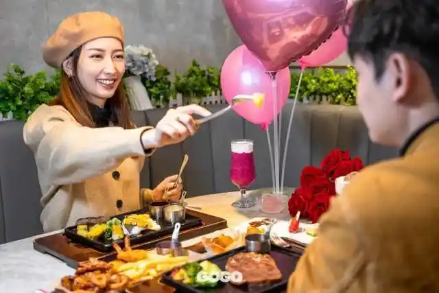 原地恋爱必胜客67爱情牛排季来袭情人节高甜开吃