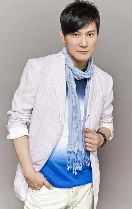 他是最深情的歌手,每首歌都让人泪流