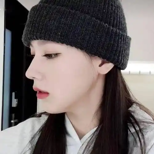 因为又高又漂亮所以每次看都很神奇又羡慕的这位女团爱豆鼻梁