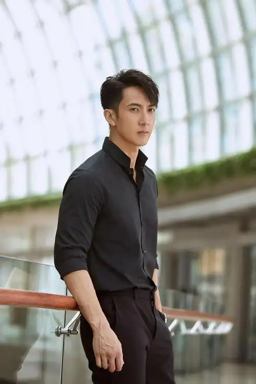 奢侈!演员吴尊顶级豪华生日会,宴请数百粉丝,现场太"狂欢"