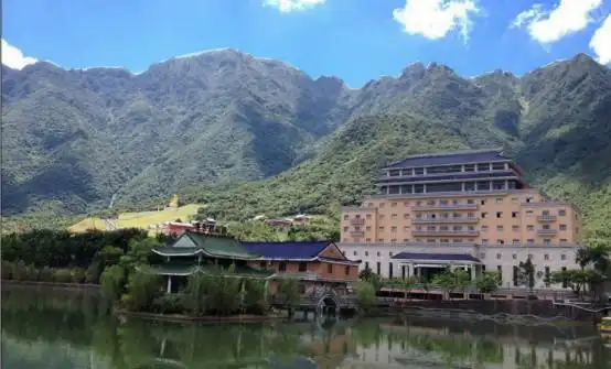 旭日旅行社 · 汕尾海丰莲花山温泉度假村1晚2天游