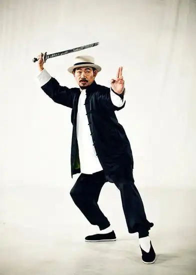 巨星元华揭秘:这项武功,李小龙让我代劳_网易订阅