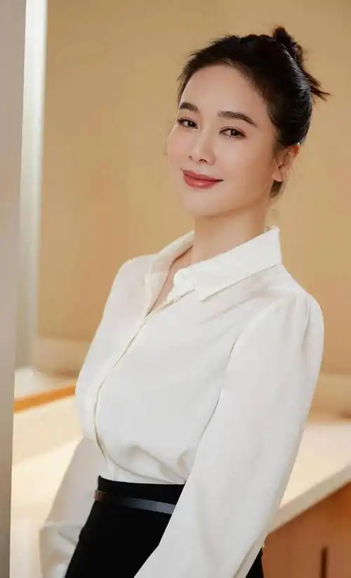 左小青高清写真17_网易订阅