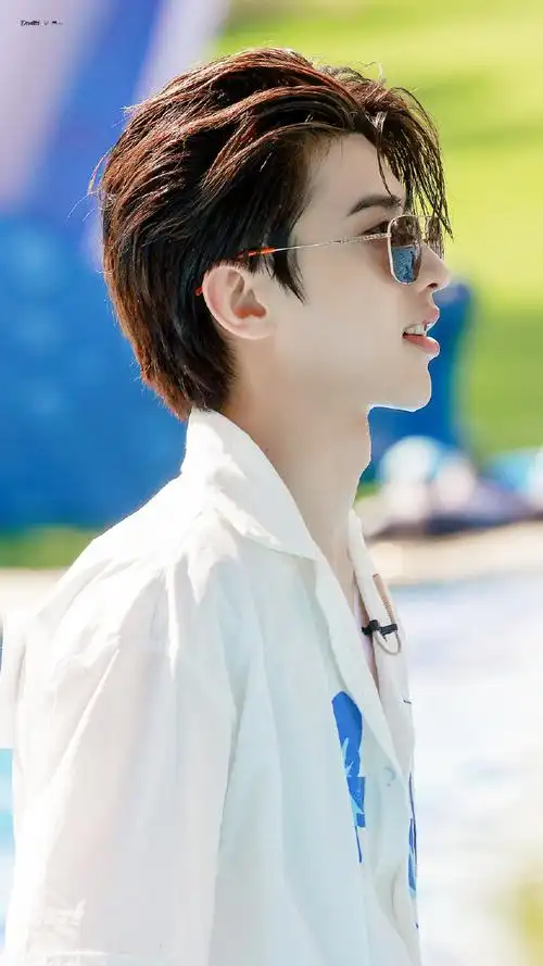 蔡徐坤2021个人巡回演唱会