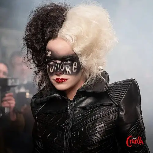 库伊拉上映两天票房仅千万高考狙击迪士尼女魔头