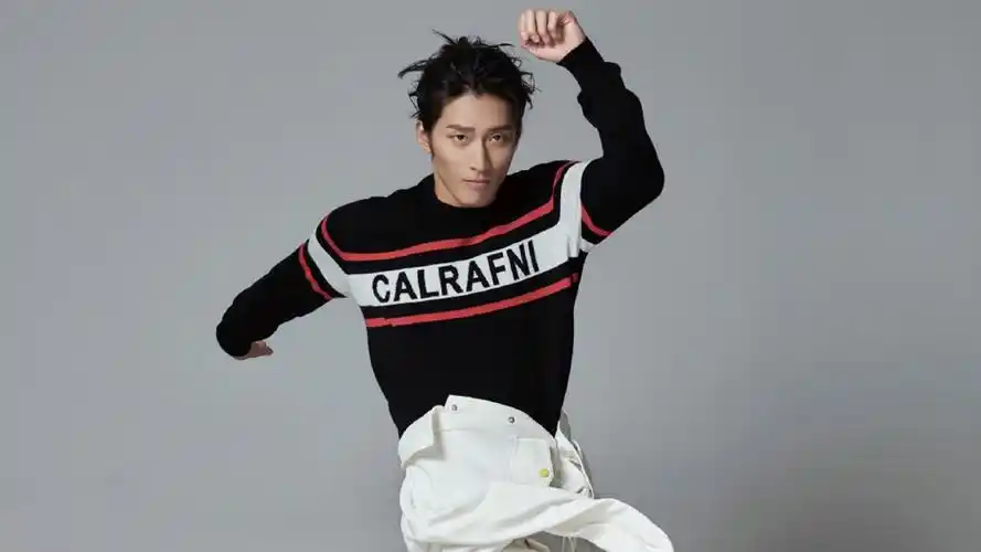 窦骁明星明星风尚壁纸