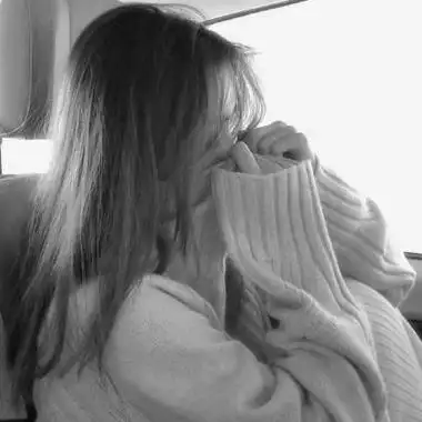 qq女生头像黑白高冷酷人都是死在自己手里的