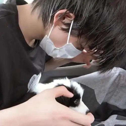 妈咪们送来的女友视角图~~洗香香之后可以和爸爸一起睡啦,哈哈#宋亚轩