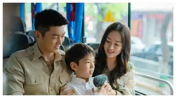 霍思燕全家尝麻辣烫妹妹拜扎丸子头嗯哼渐似杜江