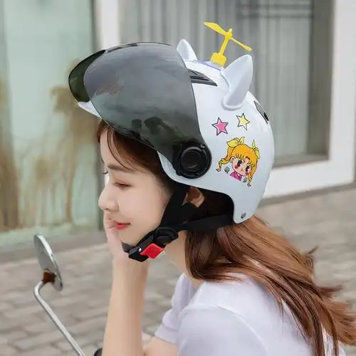 电车头盔防晒夏款女摩托车全盔可爱网红安全帽半盔摩托车头盔
