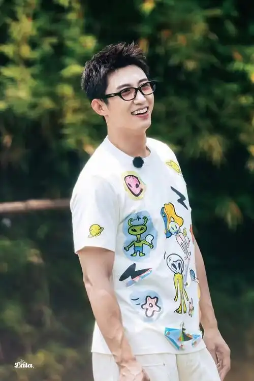 黄景瑜满三十减十三