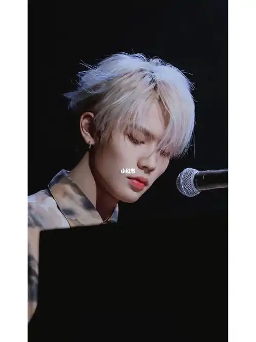 制霸林彦俊  #帅哥 #腹肌 #06 #男高中生  #林彦俊壁纸  #林彦俊照片