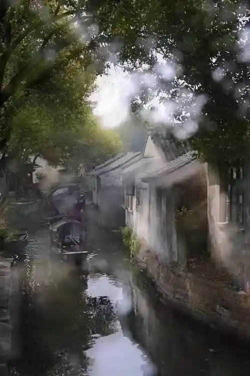 多少楼台烟雨中形容烟雨江南美景的句子