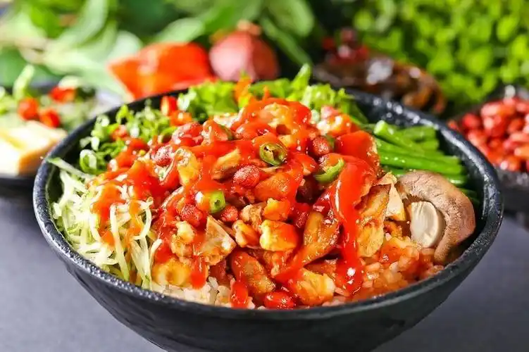 沁阳脆皮鸡米饭网红脆皮鸡拌饭好吃好卖