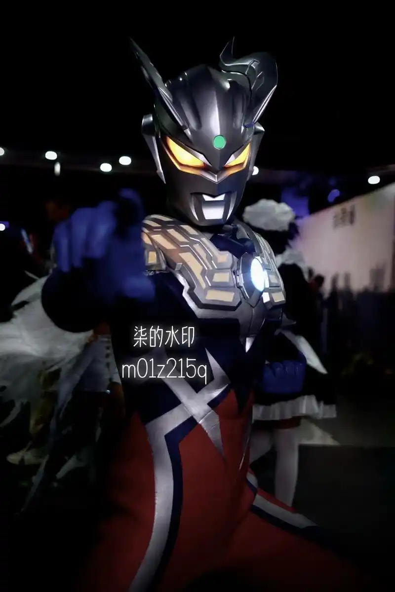 活在当下 享受过程.#赛罗奥特曼 #cosplay #奥特曼 - 抖音