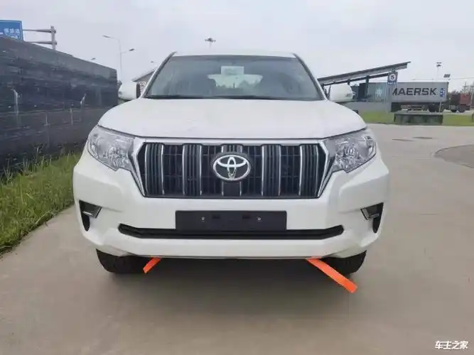 全新一代进口普拉多中东版越野车实拍感受