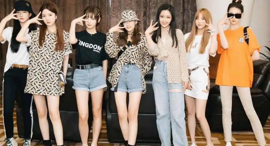 原创硬糖少女担任炙热的我们评审想到参赛选手这恐怕不合适