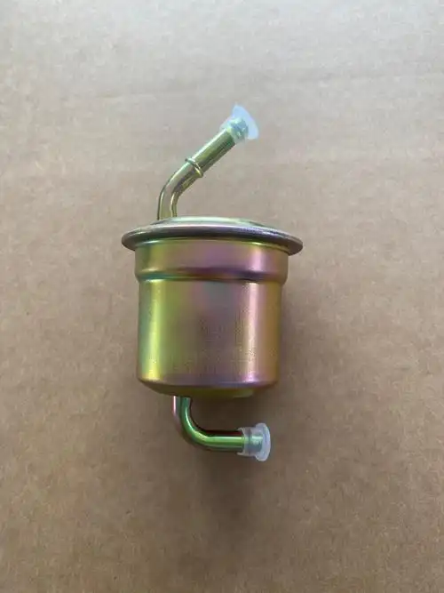 15410m79f10适用铃木汽油车汽油滤清器汽油格燃油滤清器