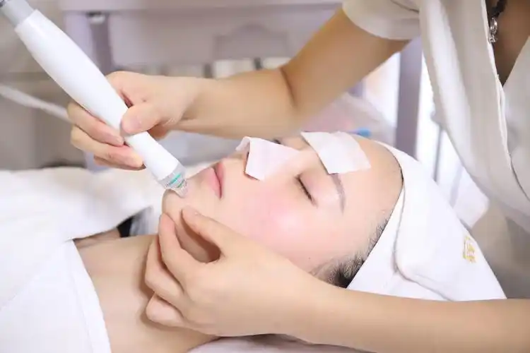 皮肤管理基础项目小气泡深层清洁