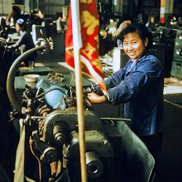 彩色老照片,建国十周年时的妇女们