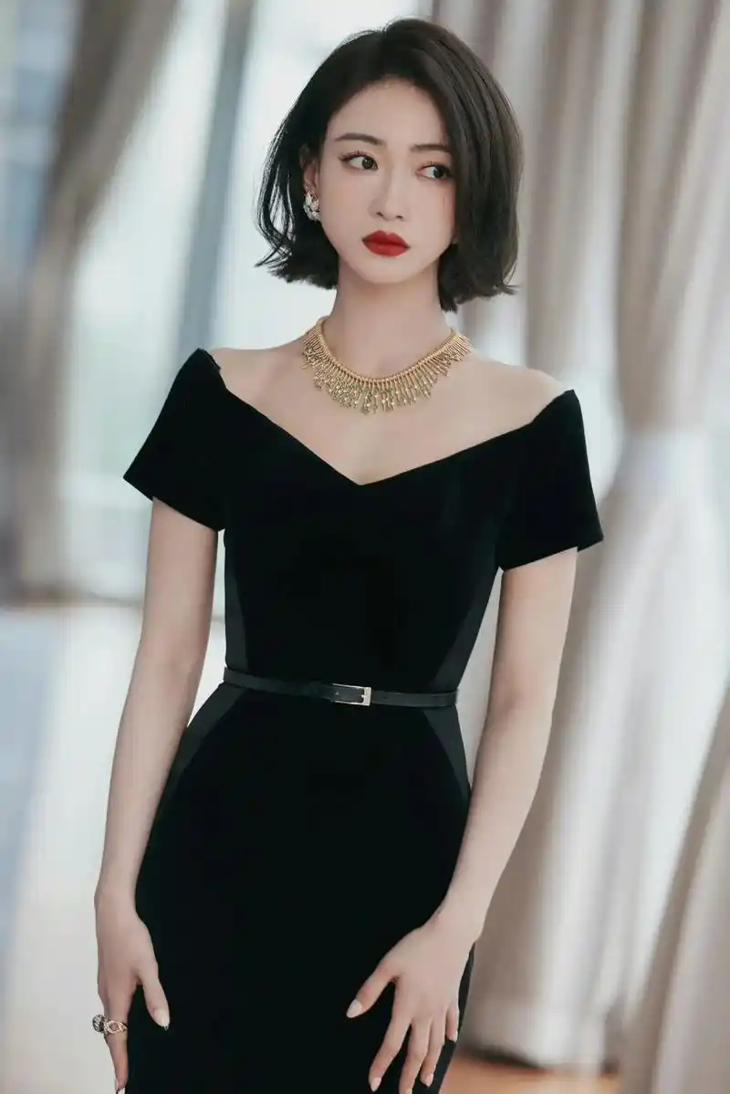 来组酷酷的吴姐9090.#吴谨言 #吴谨言墨雨云间 - 抖音