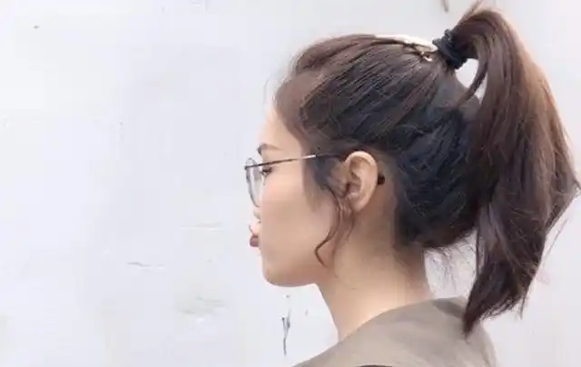 学生高马尾怎么扎霸气