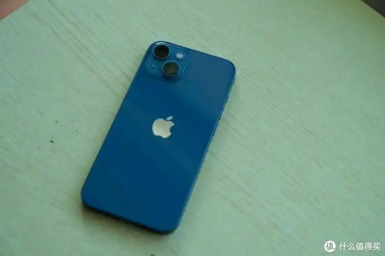 苹果13真的很好,用昨天买的今天就到了