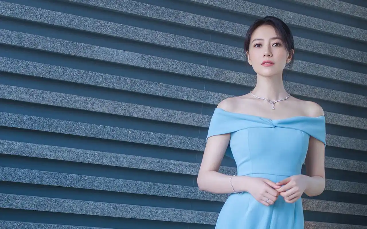 高圆圆性感写真高清电脑壁纸