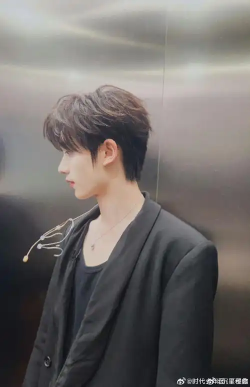 丁程鑫超话#丁程鑫你好星期六##丁程鑫monster#  82:遇见你,从此