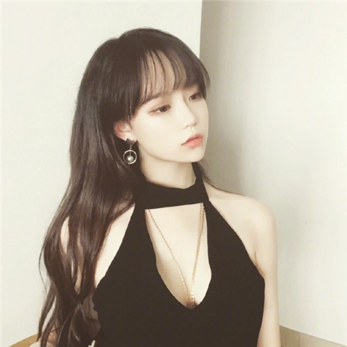 特别吸引人的长卷发女生头像 女神专用微信qq