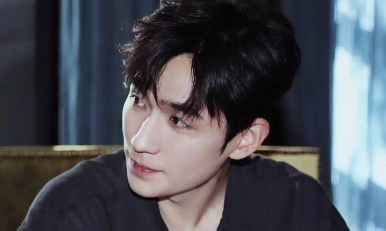 朱一龙的包包们,你最早遇见是哥哥的哪个角色?对他的第一印象是啥?