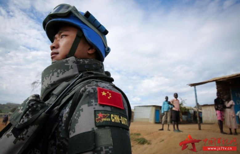 【军视点】向一线"蓝盔卫士"致敬