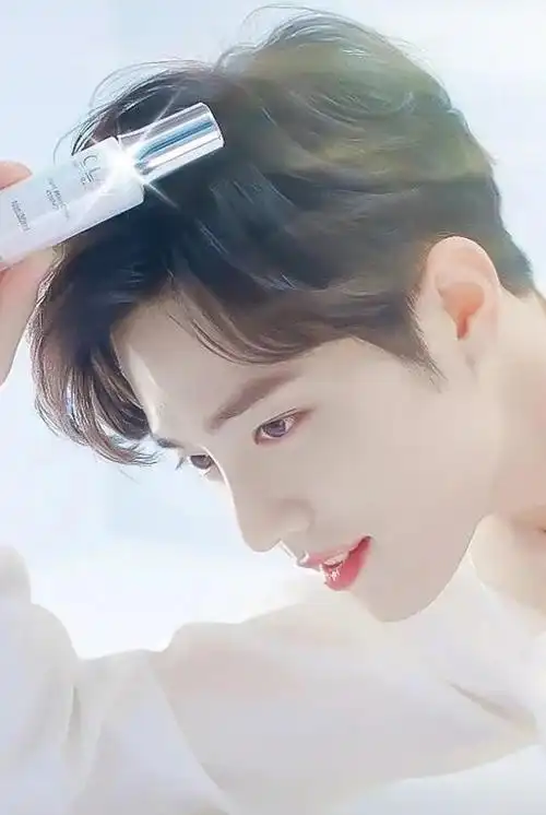 小清新少年肖战时尚帅气阳光写真