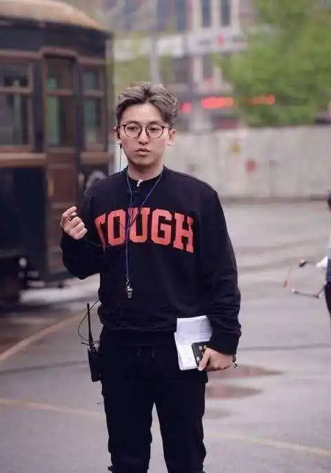 《跑男》总导演有多帅?看到他的生活照后,直接出道都没问题!