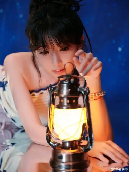 毛晓彤空气高马尾##毛晓彤空气刘海