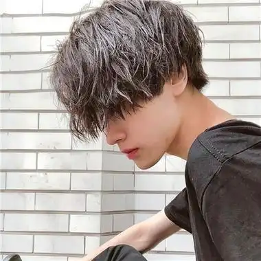 高清帅气侧脸男生头像真人图片