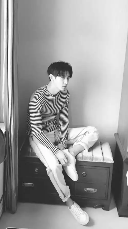 黑白系 exo 朴灿烈