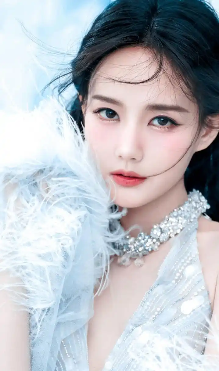 李一桐高清壁纸头像(一百)[温暖]