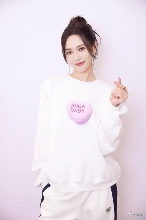 谈到当红女星唐嫣,大家都想到那位甜美可爱的女孩,还有《仙剑奇侠传三