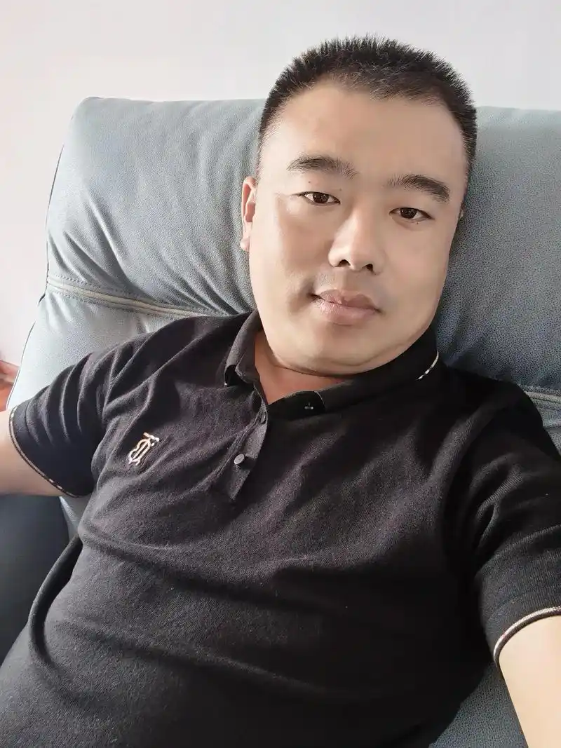 四十岁男人气质里,藏着他看过的风景,走过的弯路,吃过的苦和流 - 抖音