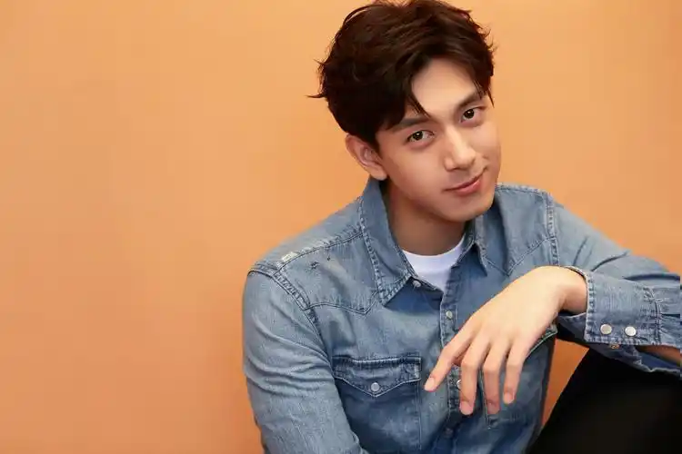 李现 京东年货节