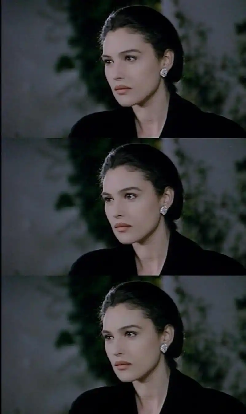 意大利女星莫妮卡·贝鲁奇,性感到骨子里,美到让人窒息!