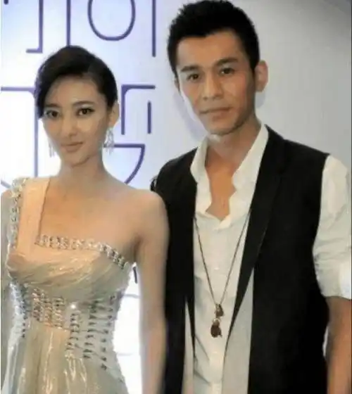 原创王丽坤与他在一起8年分手三个月娶别的人网友真是太渣男