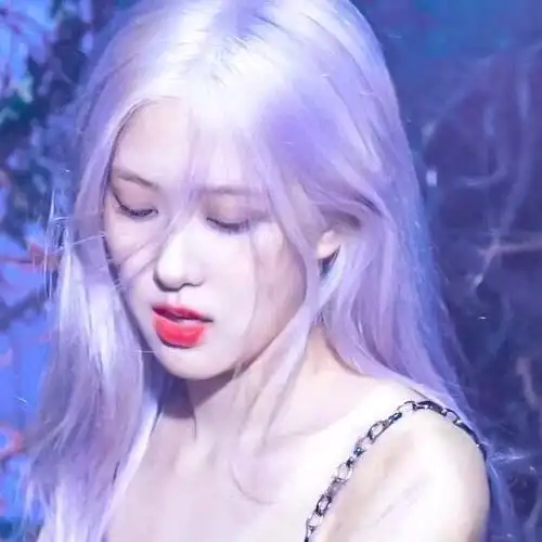 jjjhzx0616  关注  紫色 rose 朴彩英 评论 收藏